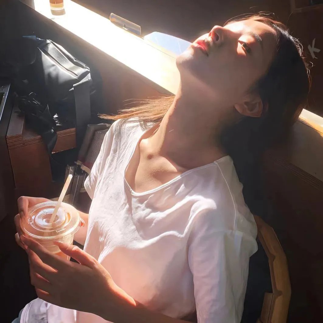 与世界的最后一眼相遇