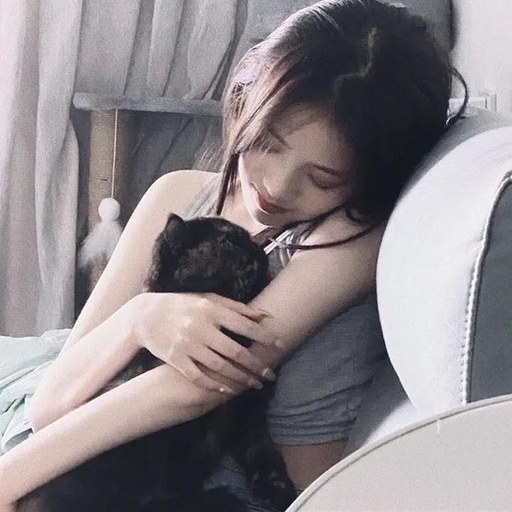 卿何薄命之羔羊少女